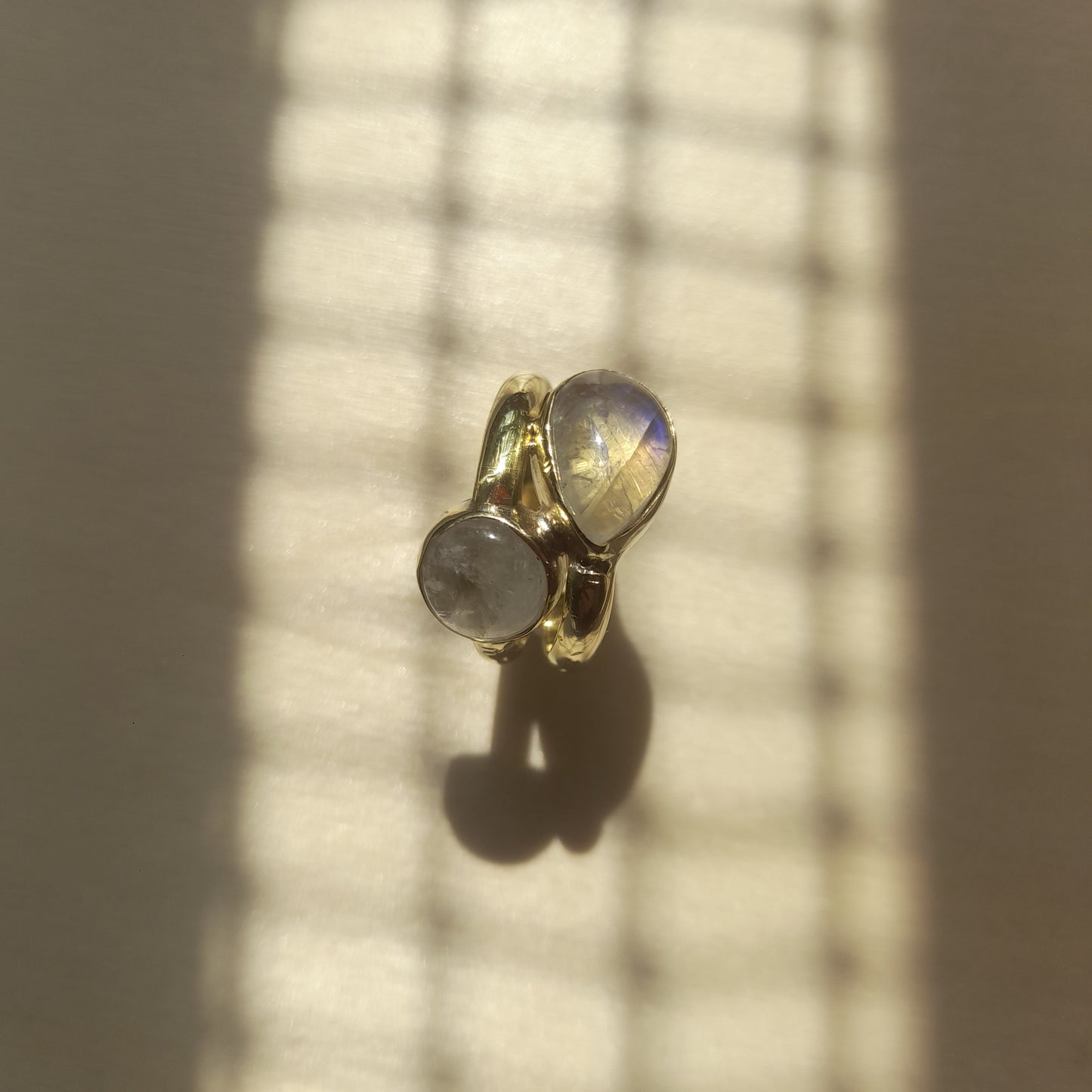 Mini Cabochons Moonstone Ring