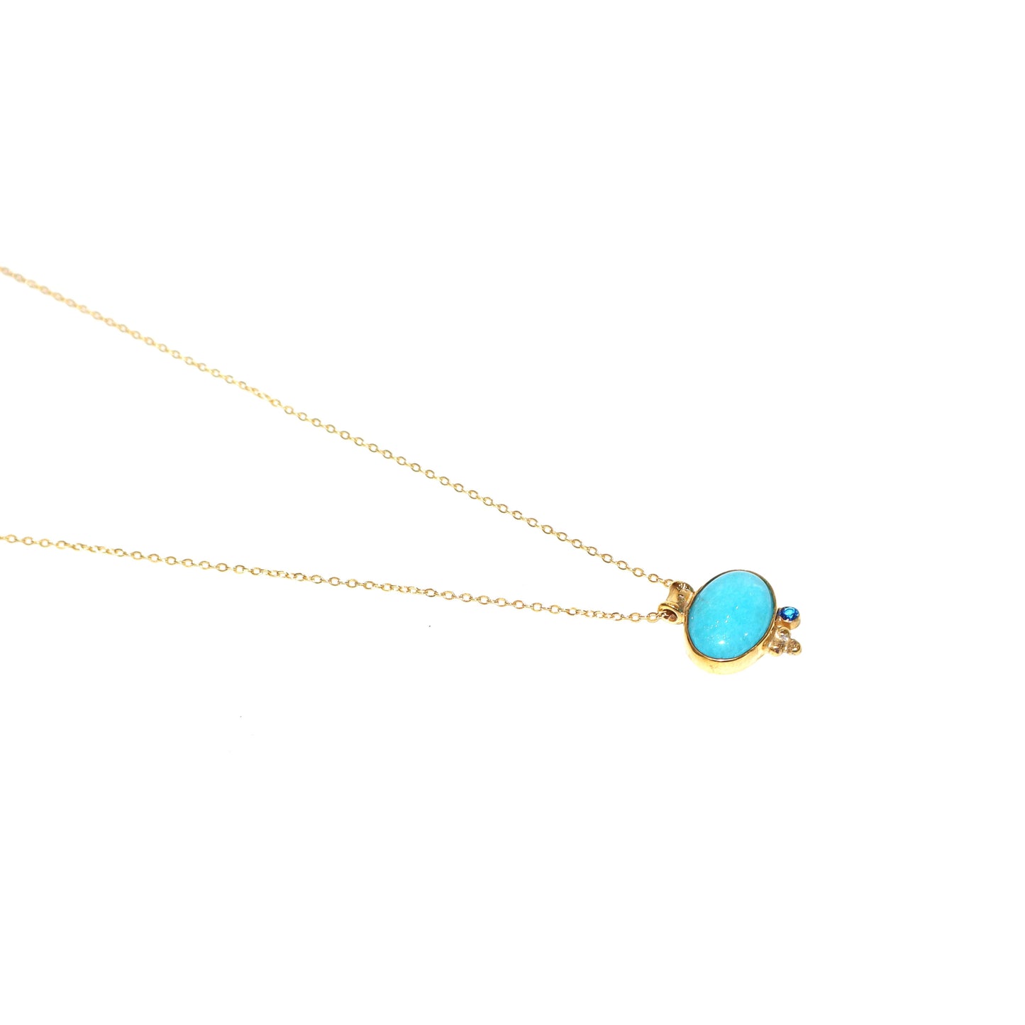 Rea Pendant Necklace