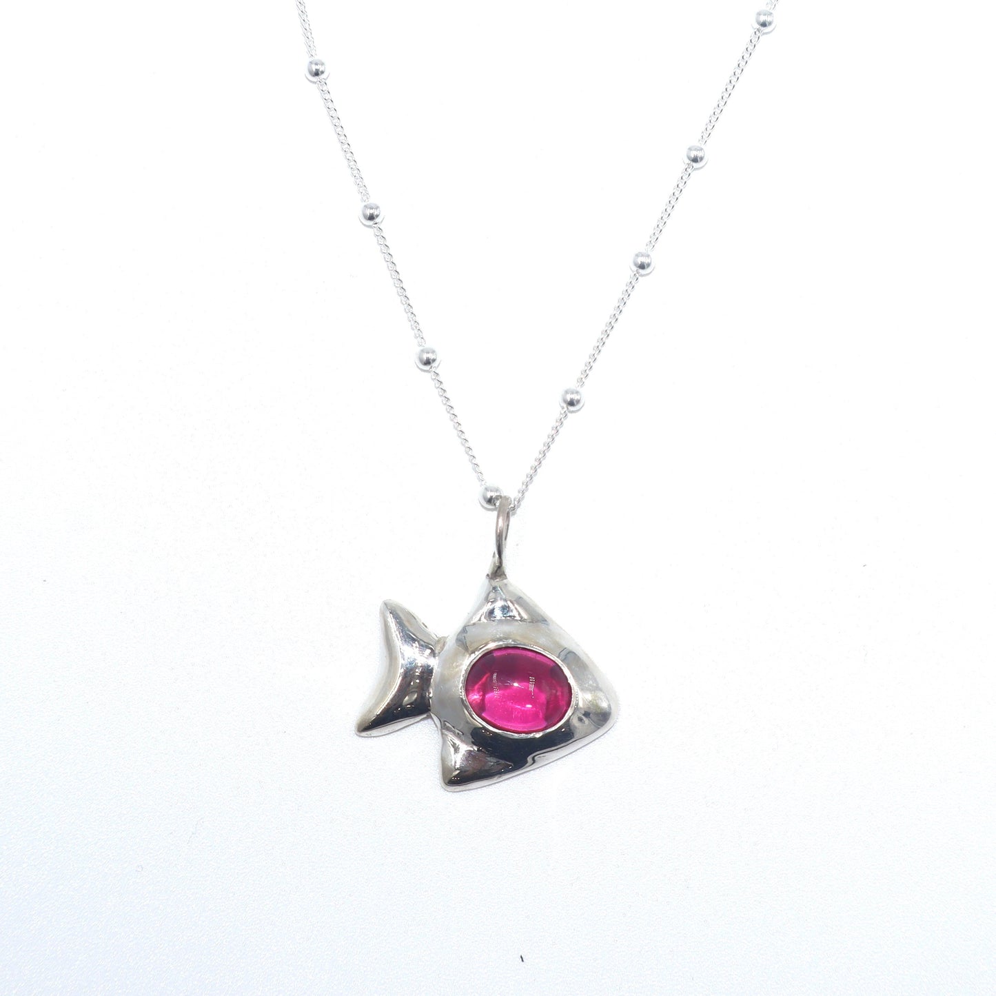 Poisson Fuchshia Pendant Necklace